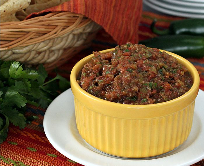 Countdown to Cinco de Mayo 2017: Day 9 – Fire-Roasted Salsa